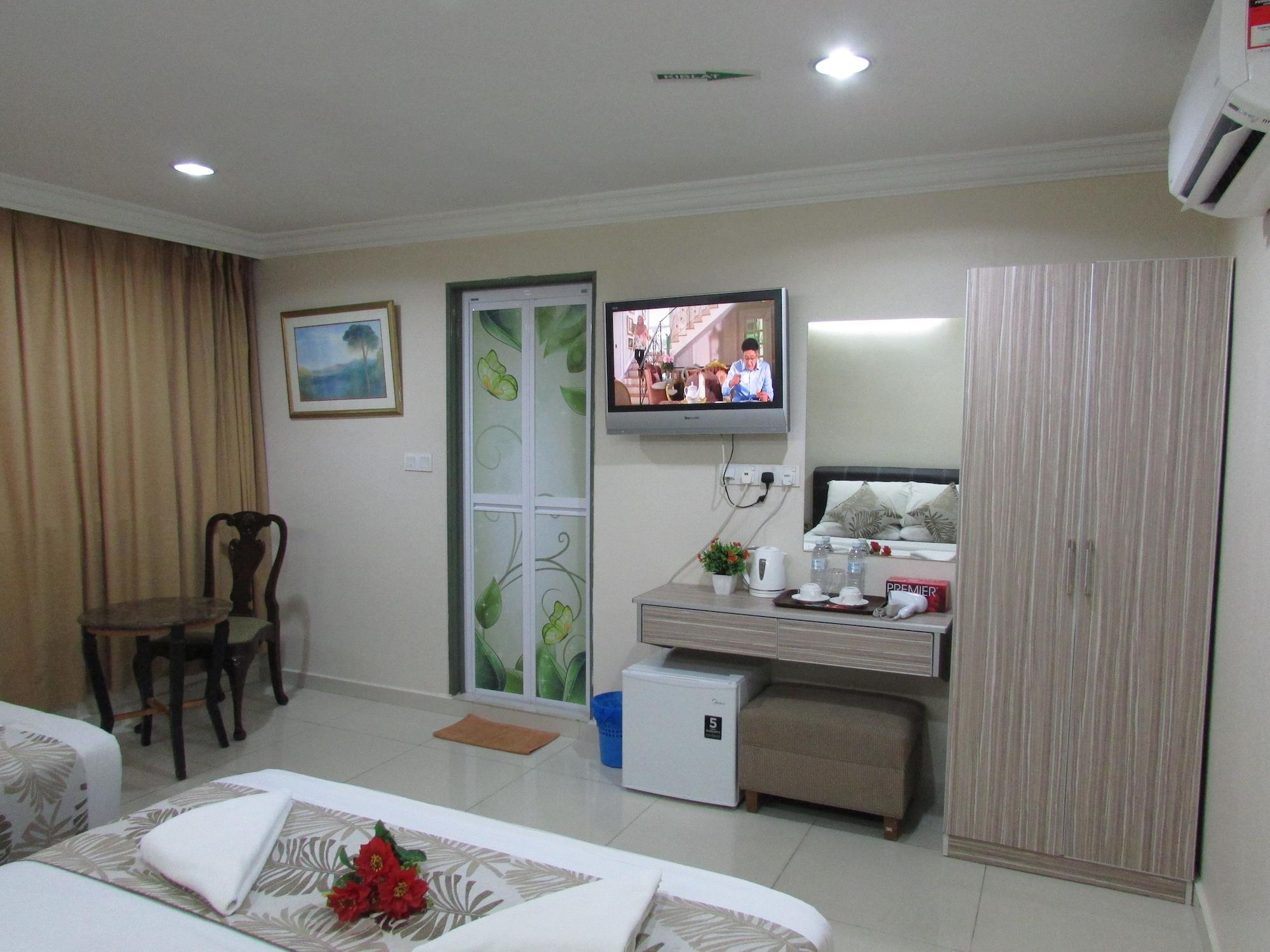 Safari Hotel