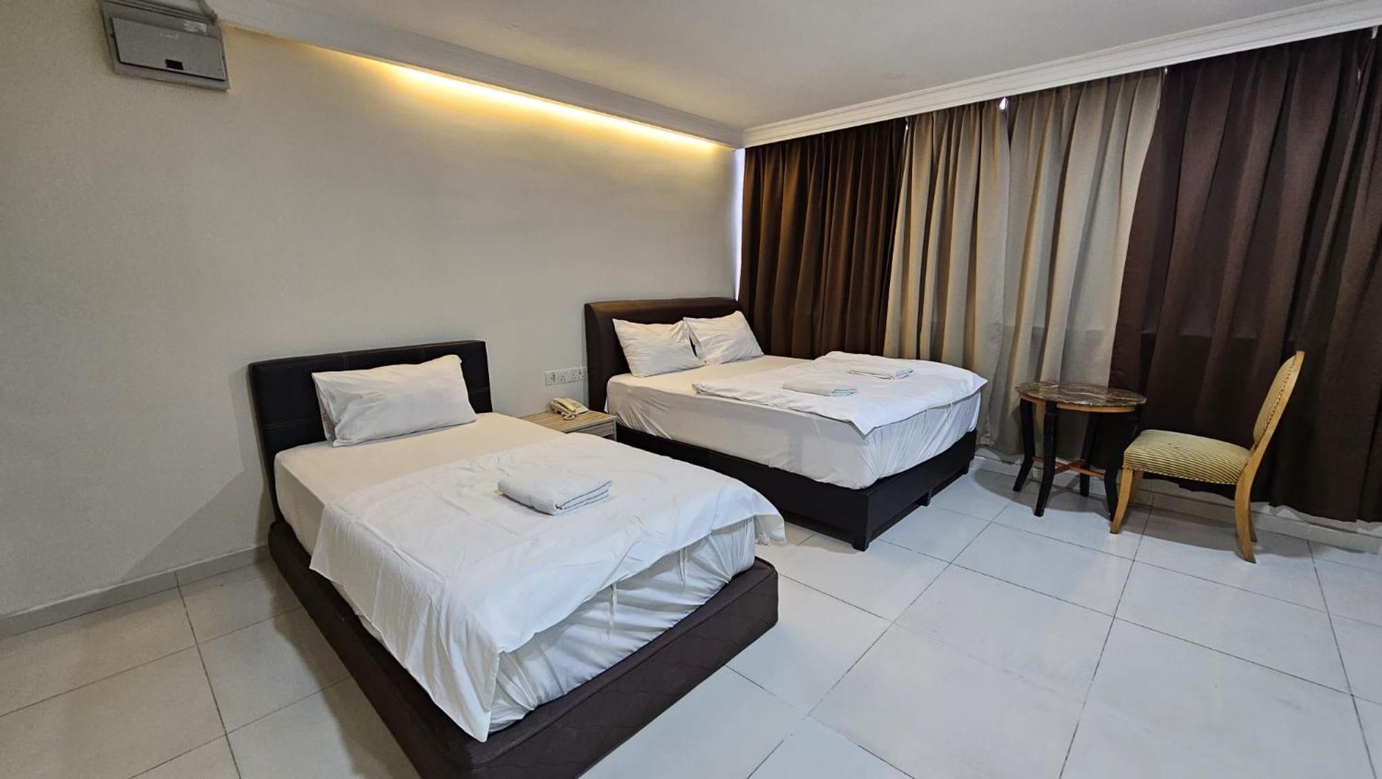 Hotel Safari 2*