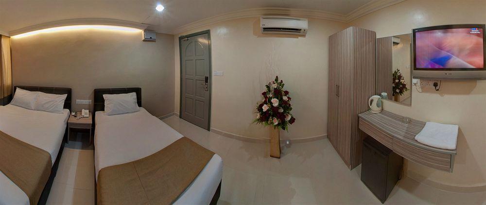 Safari Hotel